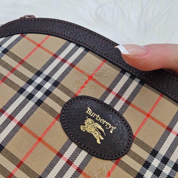 Burberry NovaCheck Cosmetic Clutch - Picture 3 of 14